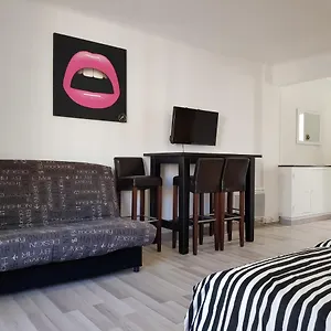 Studio Modern Francia