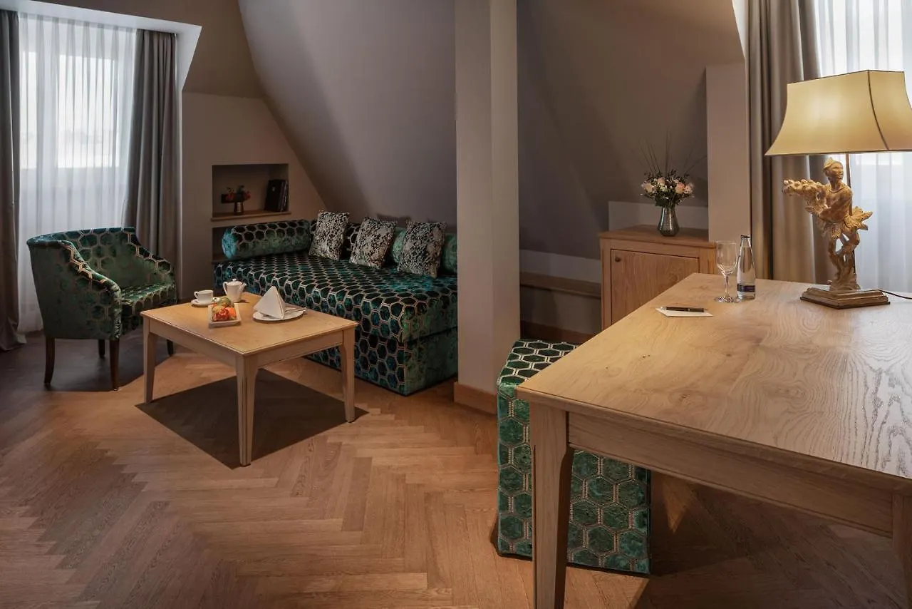 ****  Eden Hotel Wolff Munich Germany